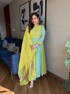 Đěsigner Festival Special Pure Mul Chanderi With Jequard Wiving Lagadi Duppata  & Pent Suit Set