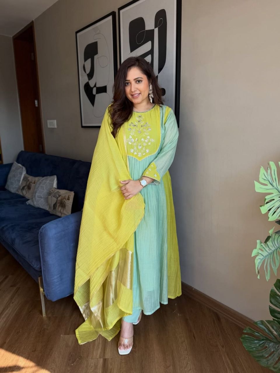 Đěsigner Festival Special Pure Mul Chanderi With Jequard Wiving Lagadi Duppata  & Pent Suit Set